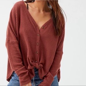 Urban Outfitters jojo thermal in rust XS